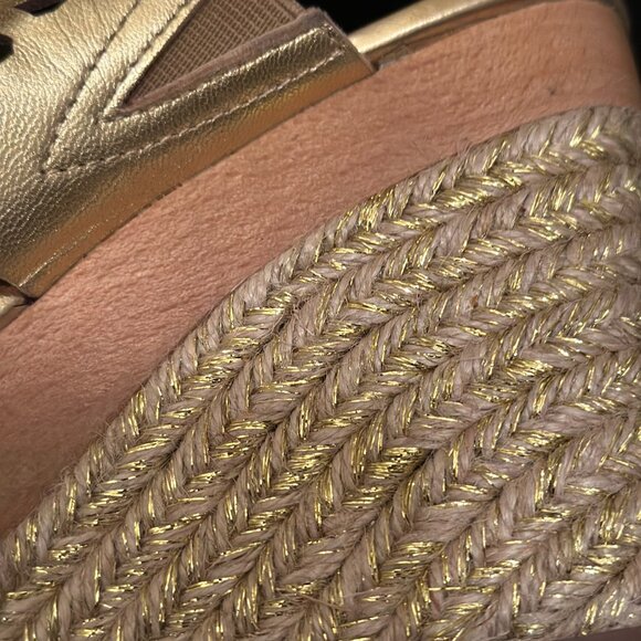 Gold Geometric Cut-Out Wedge Sandals – Size 8.5 - Picture 6 of 11